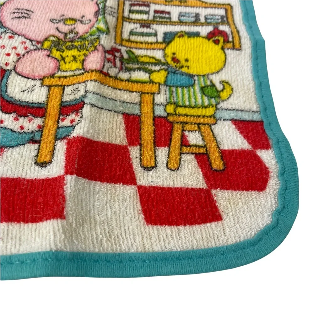 Vintage 1980s Playskool “I Love My Grandma” Baby Bib Baking Cats Kittens Cooking